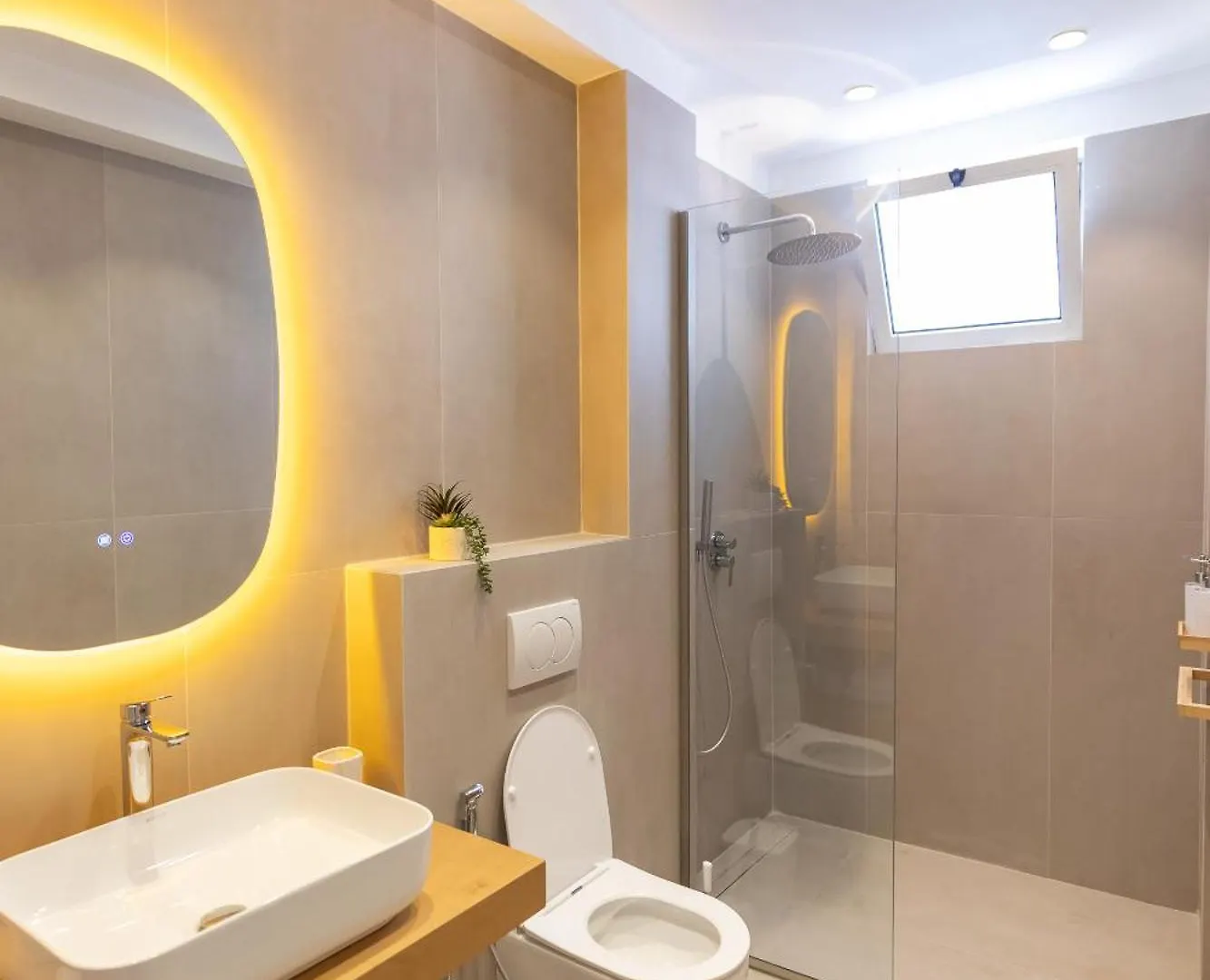 Cityline Apartment - Steps From Station & Center Δυρράχιο Αλβανία